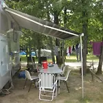 Campsite 30m² Avec Terrasse Et Coffre-fort - Api-1-52-557