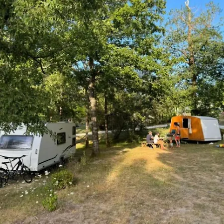 30m² Avec Terrasse Et Coffre-fort - Api-1-52-557 مكان تخييم