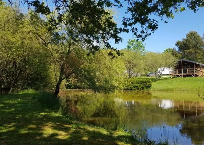 30m² Avec Terrasse Et Coffre-fort - Api-1-52-557 Camping