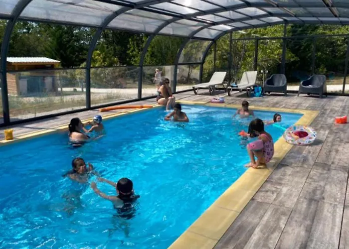 30m² Avec Terrasse Et Coffre-fort - Api-1-52-557 Camping