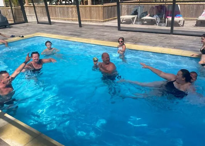 30m² Avec Terrasse Et Coffre-fort - Api-1-52-557 Camping Le Fouilloux